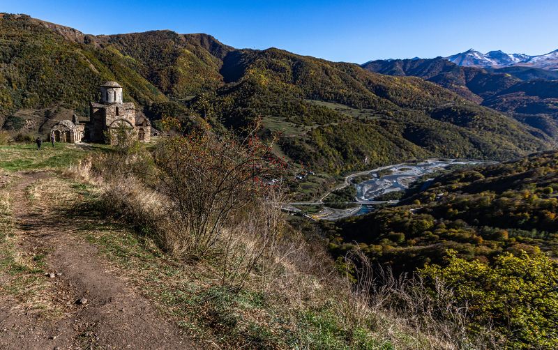 Домбай, Кавказ, горы, осень, Карачаево-Черкесия Сентинский храм в Карачаево-Черкесииphoto preview