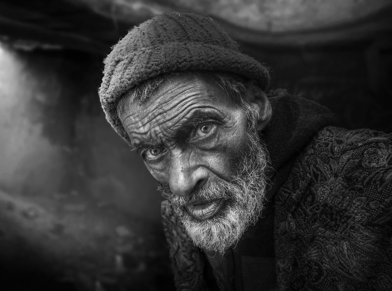 #people  #portrait  #face  #eye  #human  #beard Strangerphoto preview