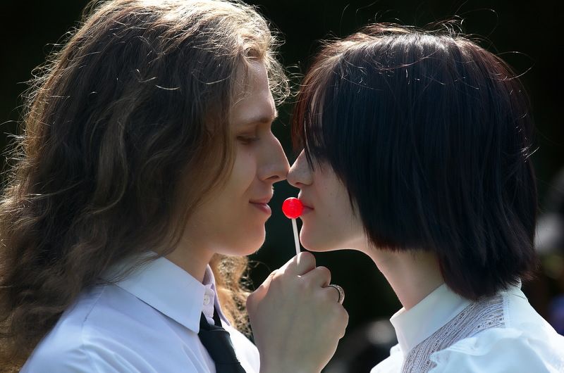 уличный портрет, двое, любовь, фестиваль хиппи, жанровый портрет Двое на фестивале хиппиphoto preview