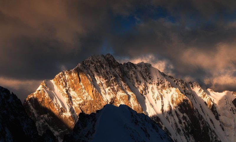 Утро в горах, восхождениеphoto preview