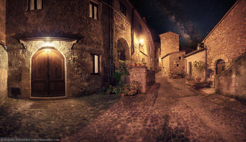 Architecture, Italy, Nightscapes, Sorano, Tuscany, Архитектура, Городской пейзаж, Италия, Ночной пейзаж, Сорано, Тоскана Гуляя по узким улочкам средневекового Сораноphoto preview