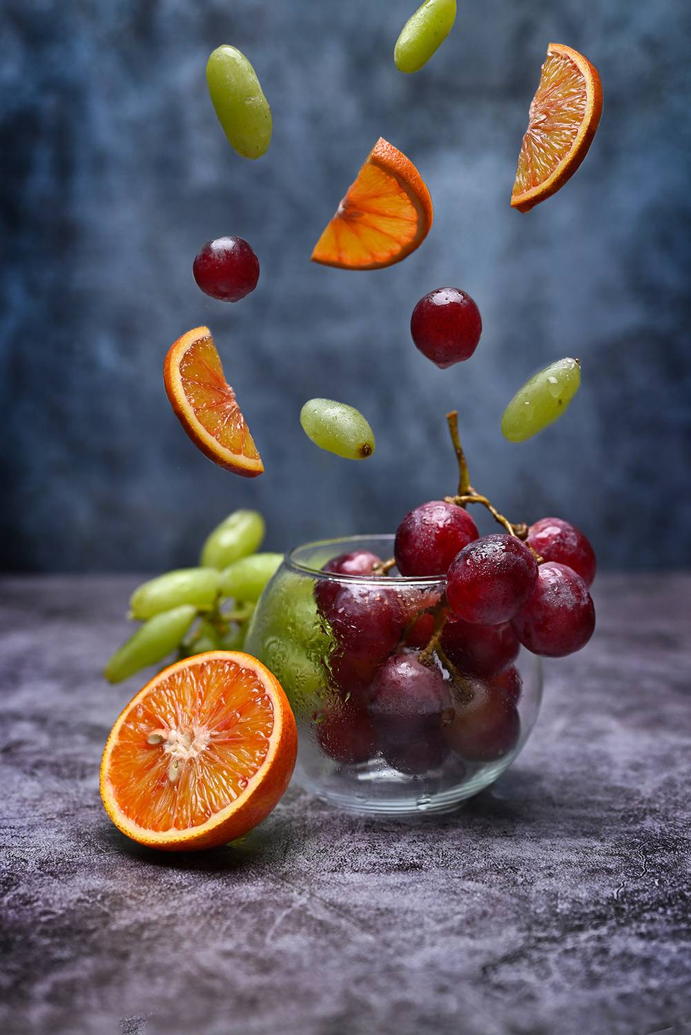 Фруктовый полет. Автор: Калёв Сергей , Калёв Сергей