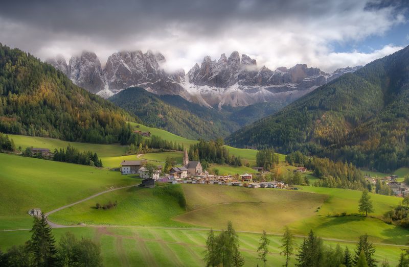санта маддалена, италия, горы, альпы, облака Santa Maddalena. Italy.photo preview