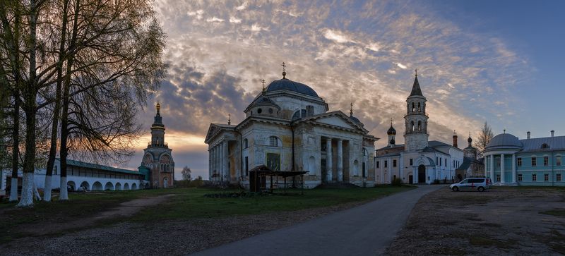 торжок, борисоглебский монастырь Утро, день, вечер, утроphoto preview