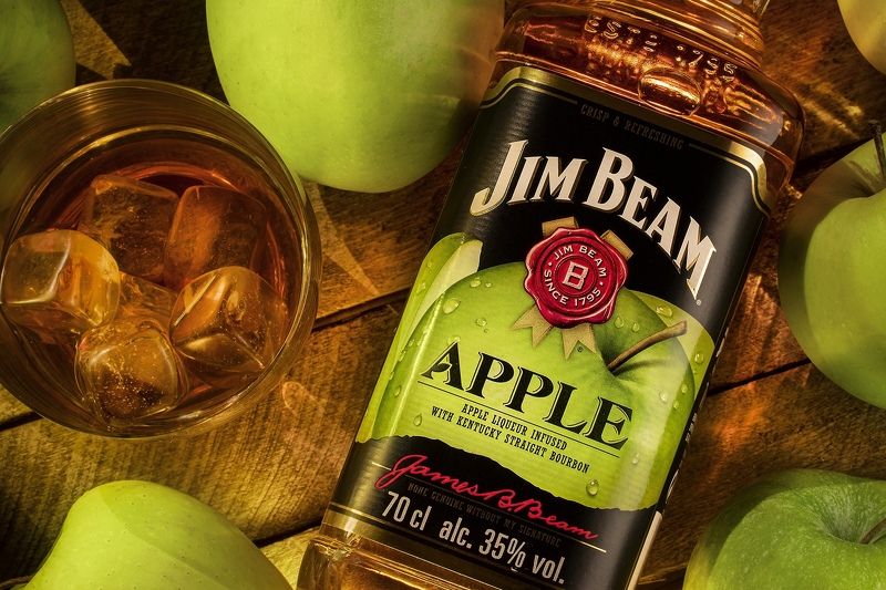 jim bean, wiskey, drink, apple, яблоко, натюрморт, виски, бутылка, алкоголь, still life photo preview