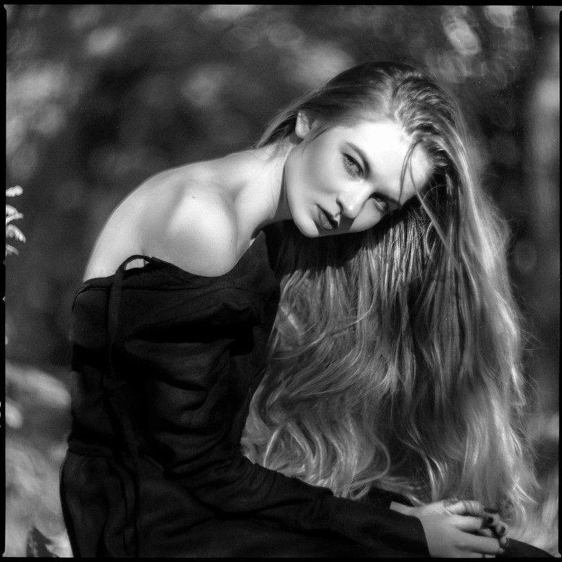 портрет, женский портрет, женская красота, девушка, чб, чернобелое, гламур, модель, model, glamur, portrait, bw, black and white Альбинаphoto preview