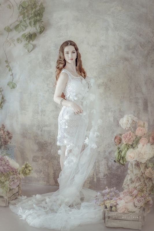 портрет, женский портрет, высокий ключ, цветы, март, весна В душе расцвели цветыphoto preview