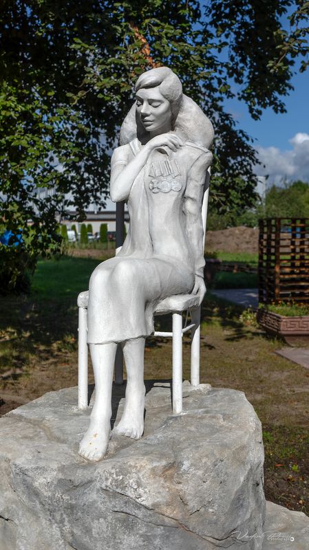 скульптура, вера, багратионовск, девушка, война, сквер, фотография, россия, калининградская область, город, sculpture, vera, bagrationovsk, girl, war, square, photograph, russia, kaliningrad region, city Вера.photo preview