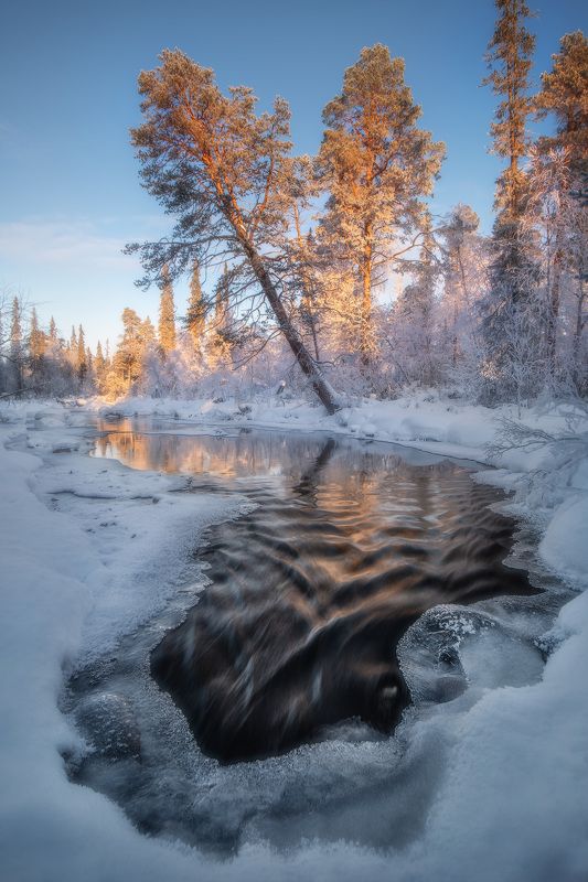 Холодная рекаphoto preview