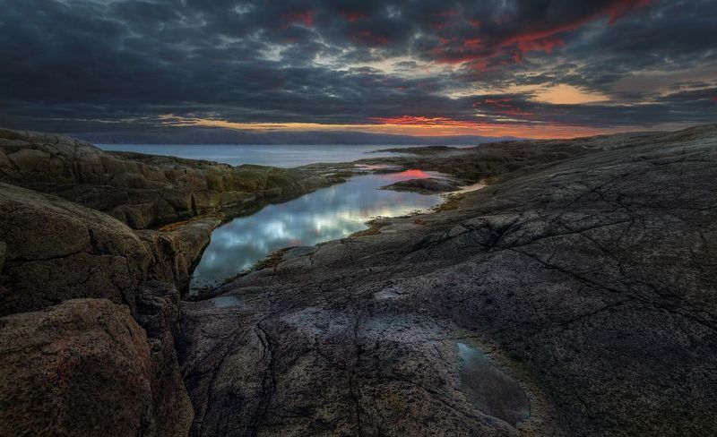 Териберка Лодейное Баренцево море Север Кольский Мурманская область Скалистый берегphoto preview