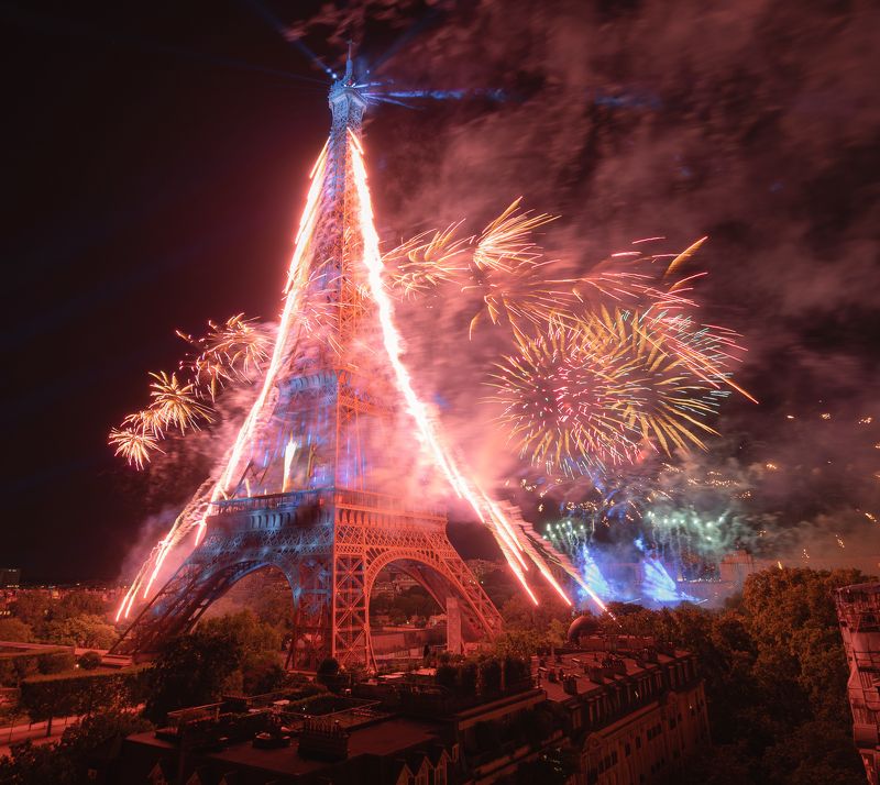 Paris, france, city, fireworks, effel, night, roof, rooftop, cityscape, urban La Fête Nationalephoto preview