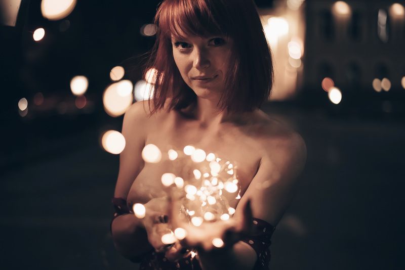 гирлянда, боке, ночные огни, ню, ночь, грудь ночная прогулкаphoto preview