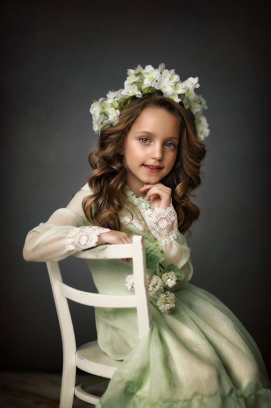 портрет на фоне, детский портрет ***photo preview