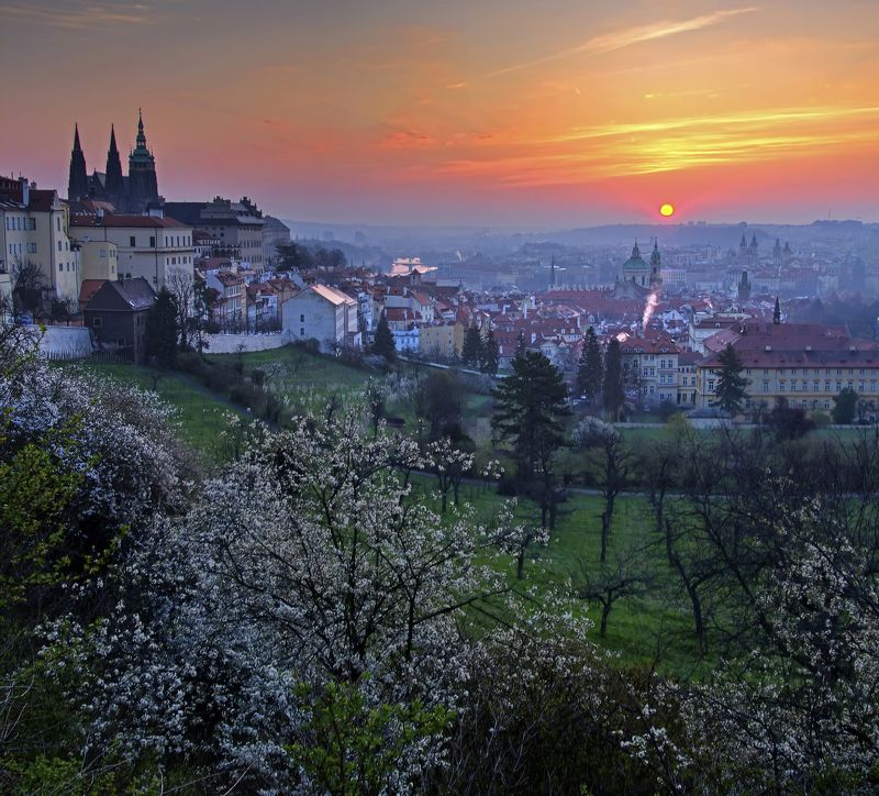 прага, рассвет, весна Пражская весна.photo preview