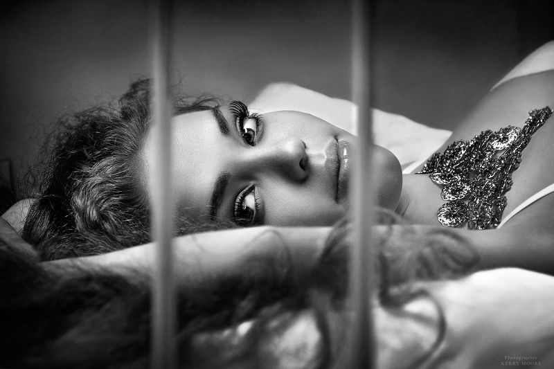 female, headshot, girl, face, room, natural, model, light, eyes,bw,portrait,nikon Nataliaphoto preview