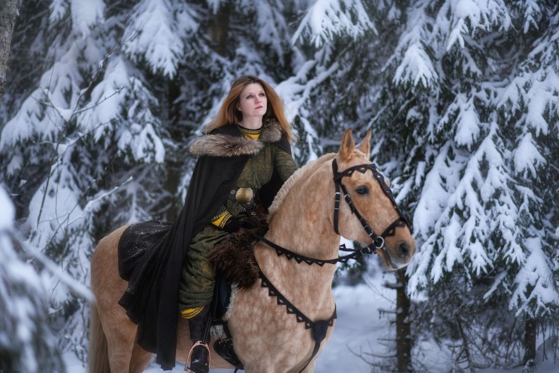 лошадь, лес, природа, животные, анималистика, фэнтези В тайгеphoto preview