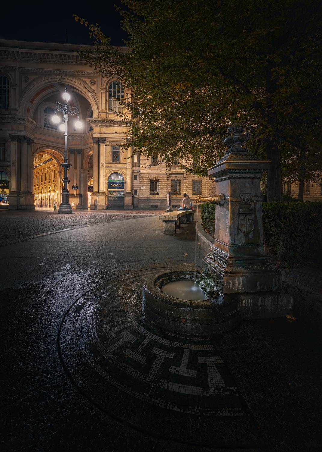 Milano, Vedovella numero uno in piazza della Scala. Автор: Сергей Быков , Сергей Быков