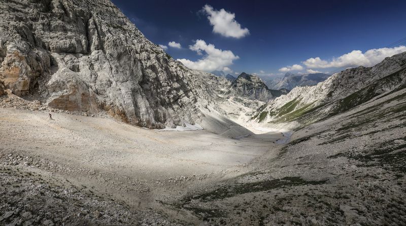 словения, горы, бовец, человек, облака, Человек и горыphoto preview