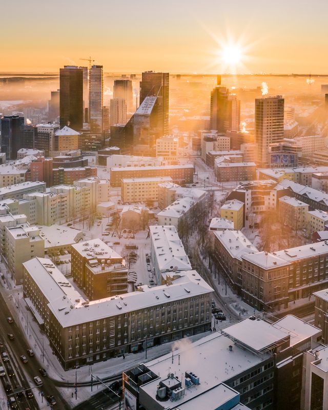 #visitestonia #tallinn #tallinngram #dronephotography #dronelife #dronepilot #dji #droneoftheday #cityscapes #skyline #sunset #sunsetlovers #sunsetphotography #cityskyline #beautifuldestinations #rooftops #traveldestination #highabove #snow #winterscape # ---photo preview