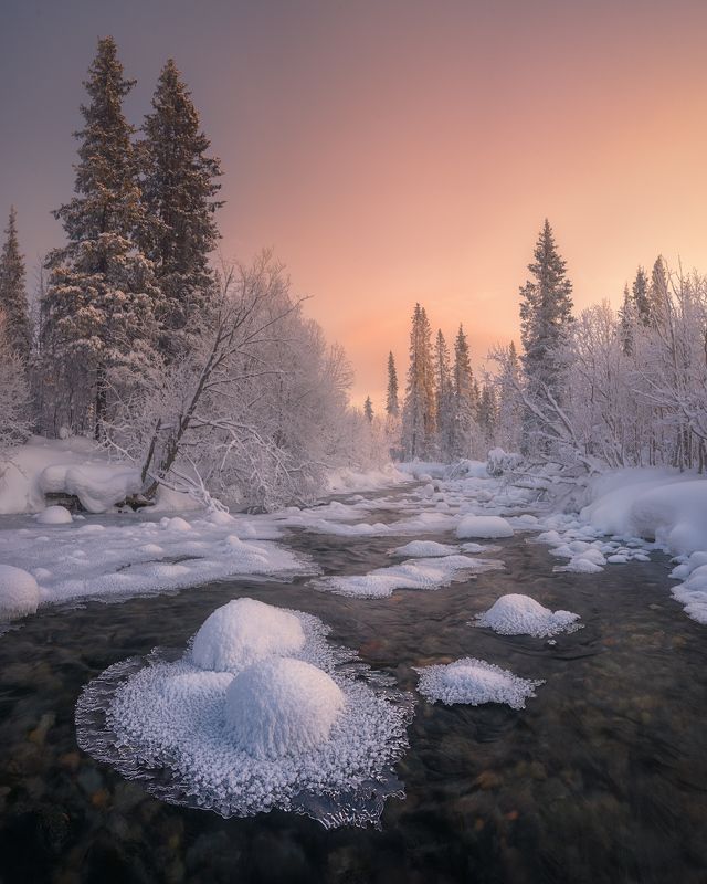 Прогулка по северной рекеphoto preview