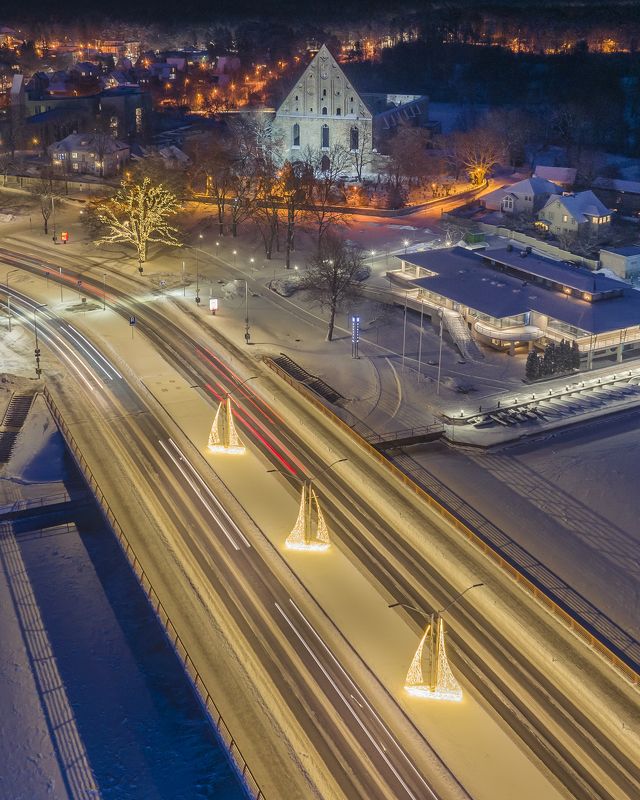 #visitestonia #tallinn #tallinngram #dronephotography #dronelife #dronepilot #dji #droneoftheday #cityscapes #nightphotography #longexposure_shots #longexposureoftheday #cityskyline #beautifuldestinations #rooftops #traveldestination #highabove #snow #win ---photo preview