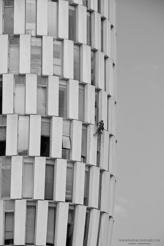 архитектура, минимализм, концепт, чёрно-белое, окна, геометрия, человек Onephoto preview