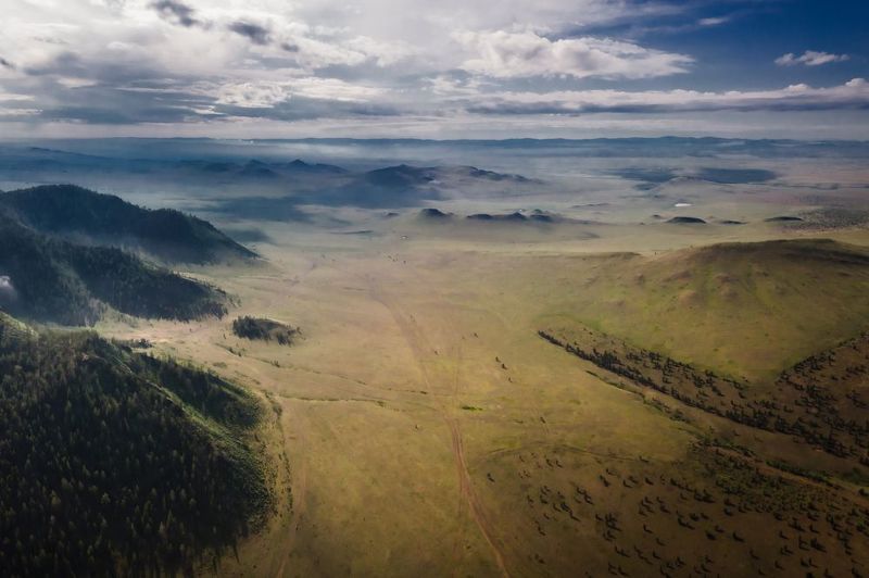 Над долиной фото превью