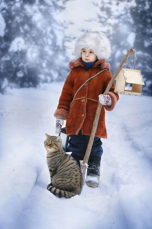 мальчик,друзья,кота Зимойphoto preview