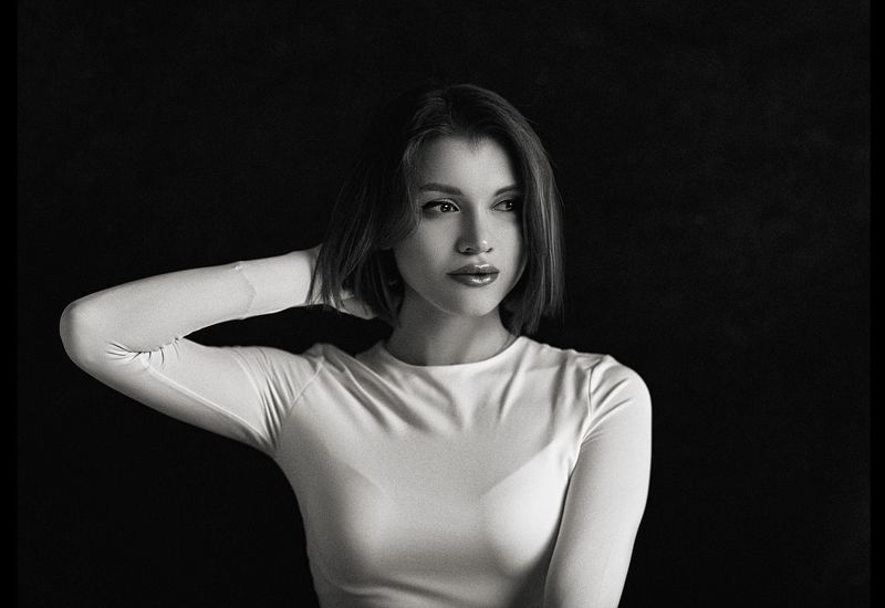 девушка,жанр,портрет,фотография,модель,арт,portrait,photography, middle,nature,soul,свет,girl,canon 35mm, woman,monochome,ню,гламур Annaphoto preview