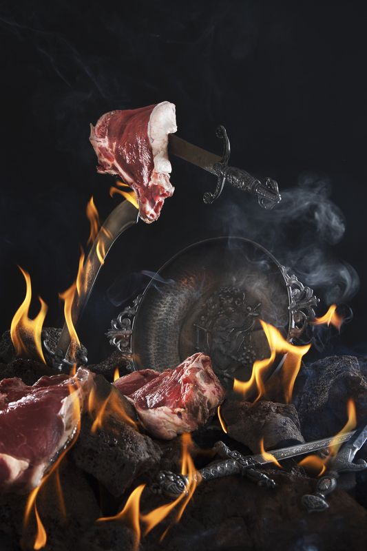 мясо, огонь, жарить,еда, приготовление, кинжалы, оружие, костер, блюдо, олово, камни, Мужская едаphoto preview