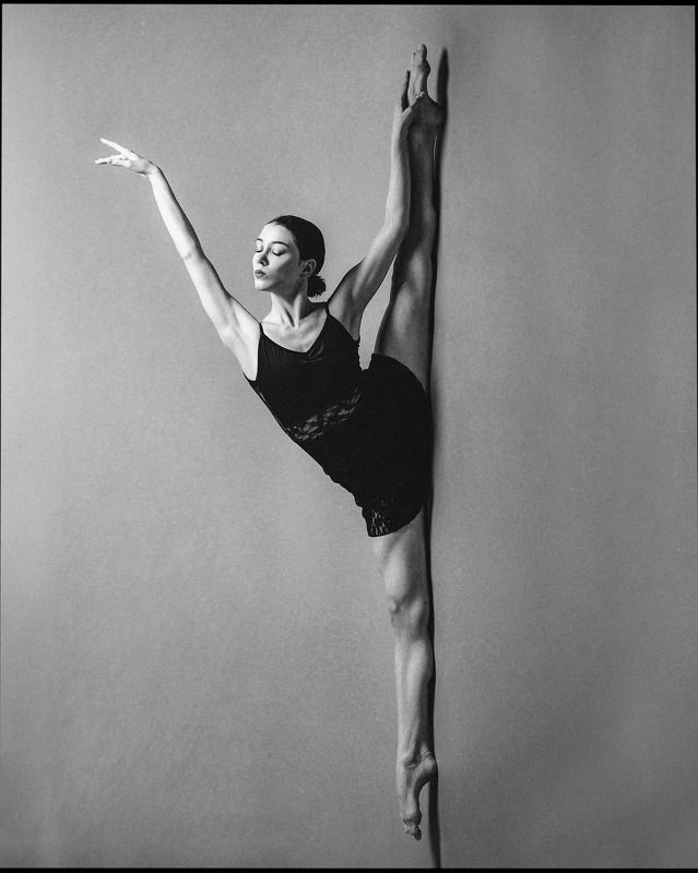 портрет, женский портрет, женская красота, девушка, чб, чернобелое, гламур, модель, model, glamur, portrait, bw, black and white Викаphoto preview