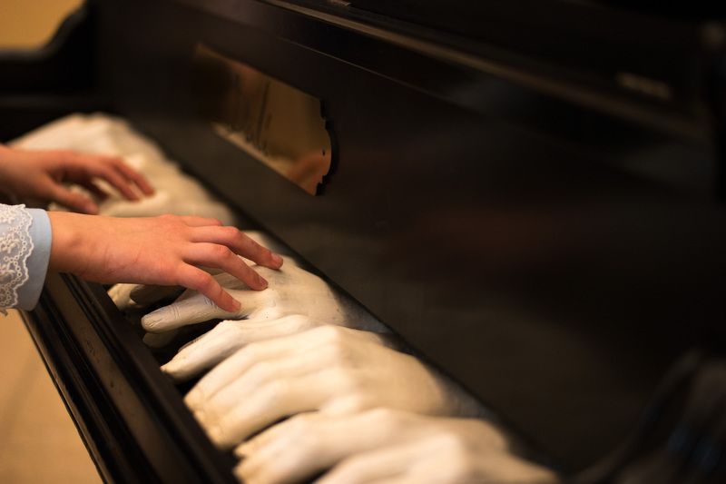 рояль, клавиши, пальцы, руки, отзывчивость, Дали Отзывчивостьphoto preview