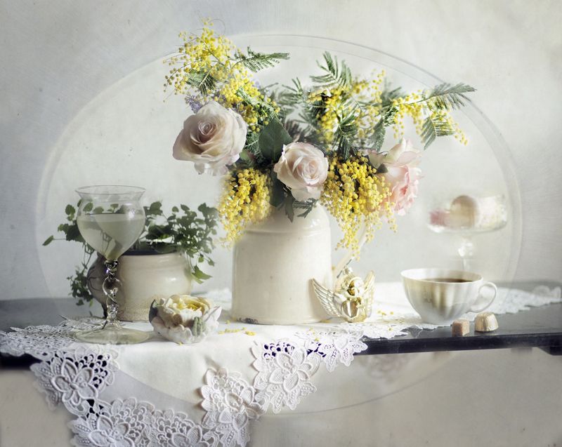 С мимозойphoto preview