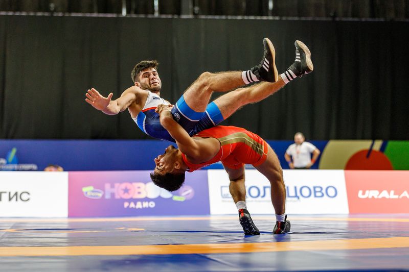 греко-римская борьба  Бросокphoto preview