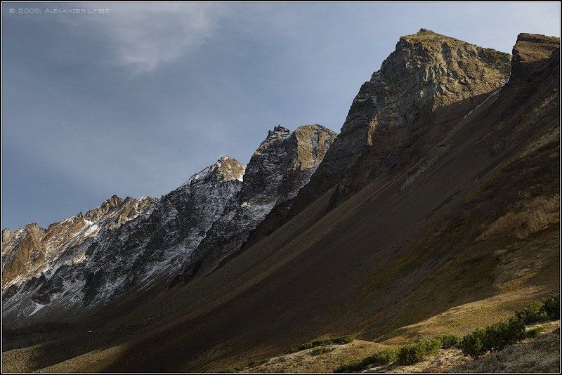 горы,скалы,кратер,цирк,вулкан,камчатка Стеныphoto preview