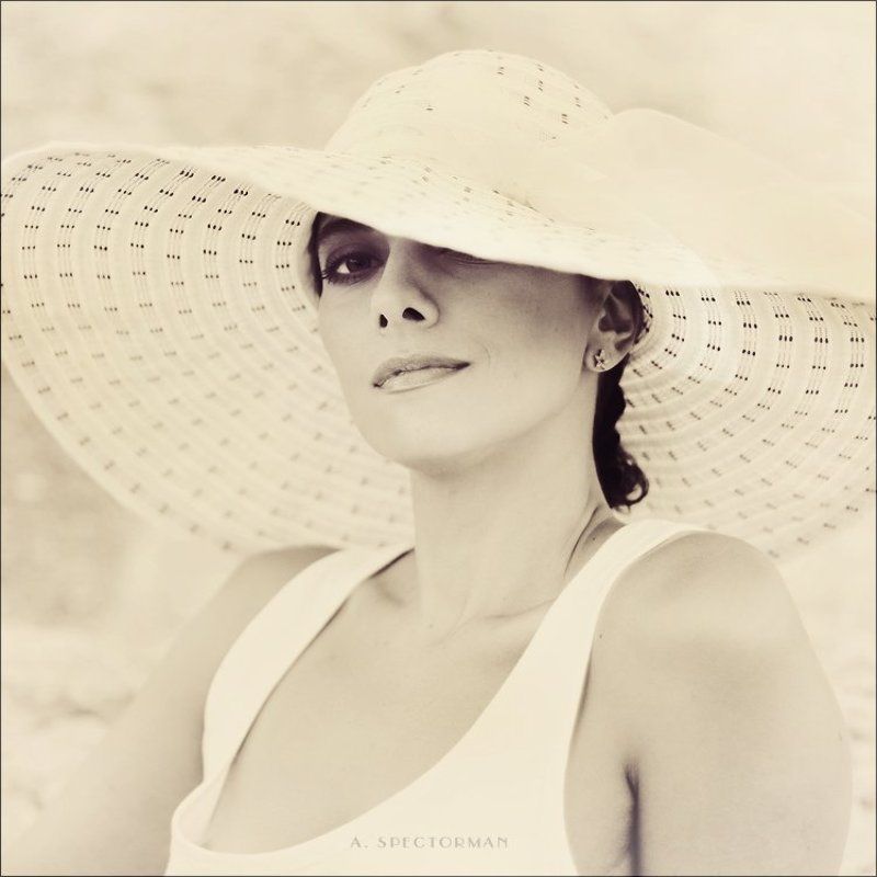 Clair de femmephoto preview