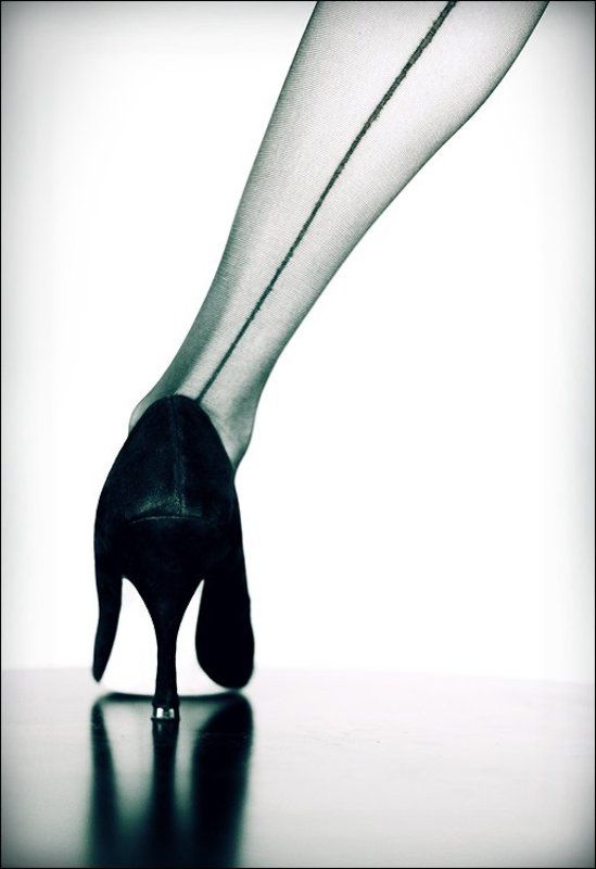 Автопортрет левой ноги...photo preview