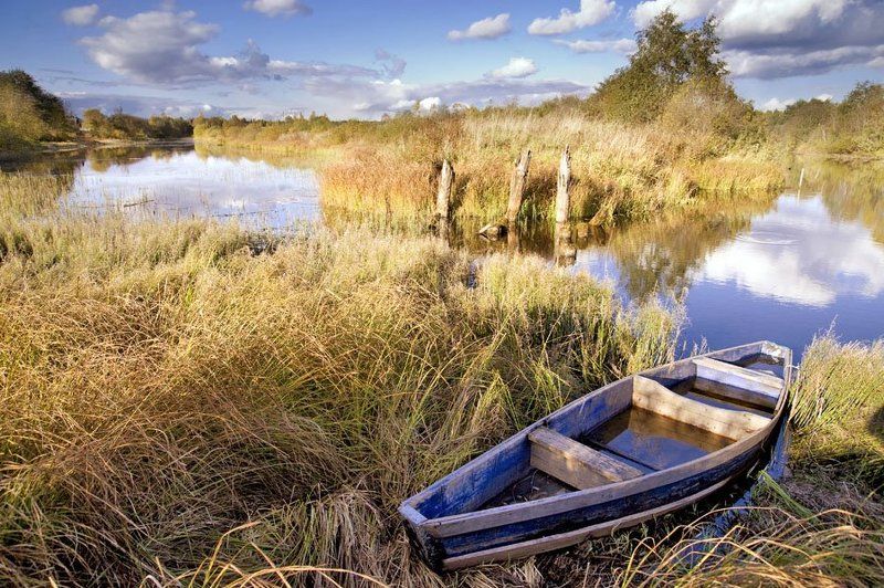 лодка,облака,небо,вода,осень лодочкаphoto preview