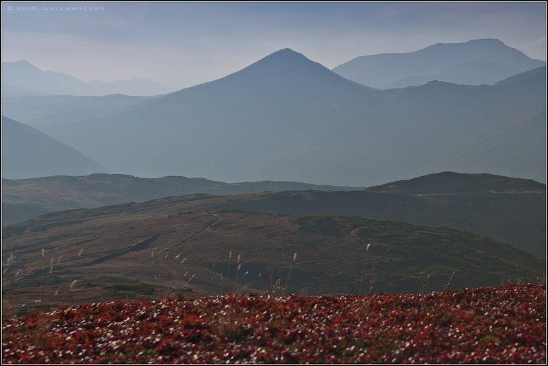 горы,дымка,дорога,долина,перевал,перспектива,камчатка Перевалphoto preview