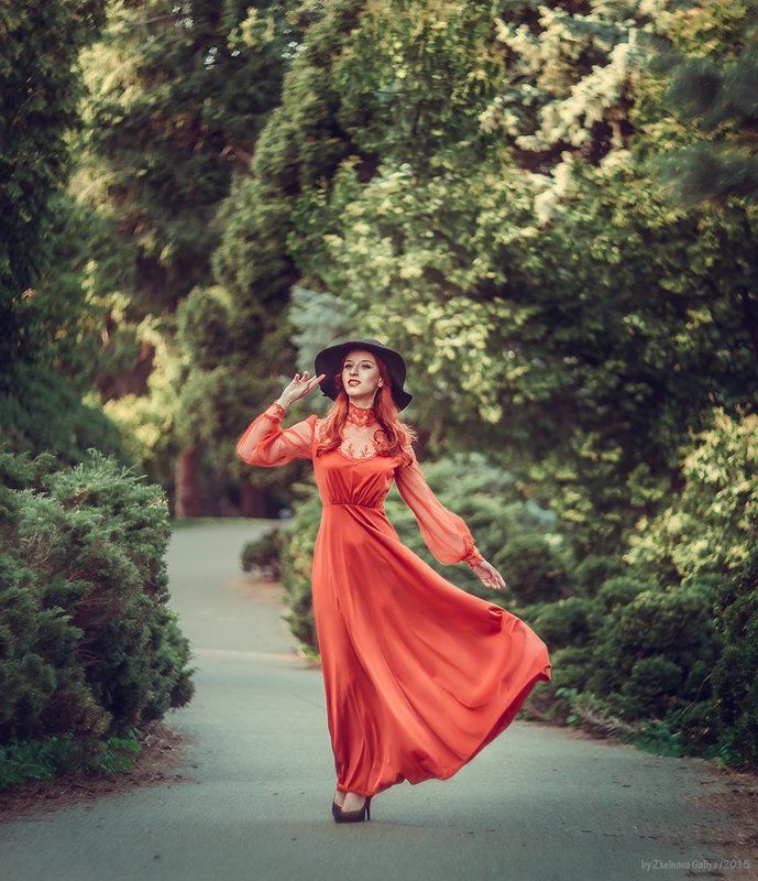 Девушка, Зелень, Платье, Рыжая ...photo preview