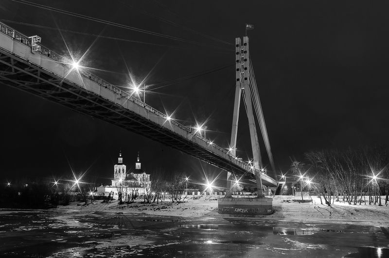 город, мост, ночь, река тура, тюмень, фонари, церковь Вознесенско-Георгиевская церковь. фото превью