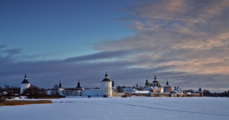 кирилло-белозерский монастырь, кириллов, сиверское озеро, зима Подмораживаетphoto preview