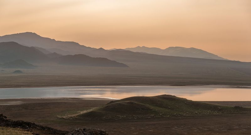 юго-восточный казахстан, северный тянь-шань, горы, солёное озеро тузколь, рассвет Тузкольphoto preview