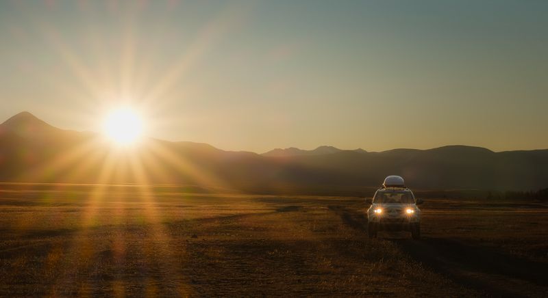 тыва, tuva, горы, солнце, утро, путешествие, journey, traveling, автомобиль Вместе с Солнцем  / Together with the Sunphoto preview