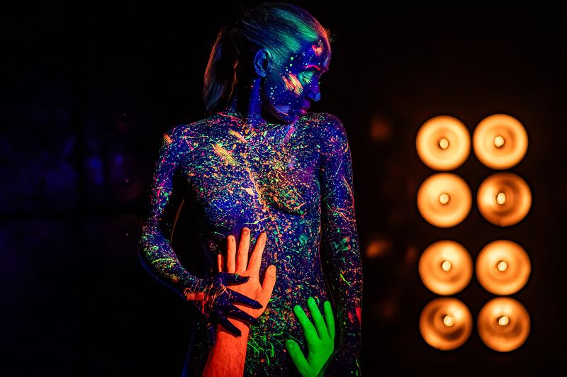 боди-арт, ультрафиалет, краска, ню, Михаил Решетников Флюрный боди артphoto preview