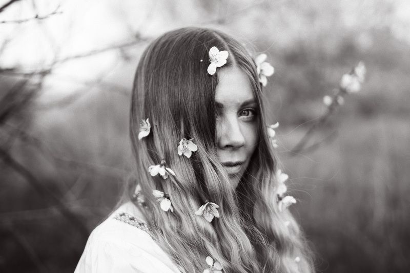 портрет, жанр, монохром, девушка, весна Алиса и веснаphoto preview