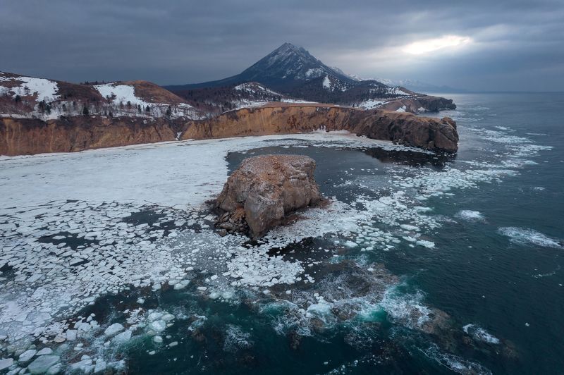Пасмурное начало дня фото превью