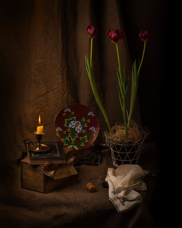 Натюрморт  с тюльпанамиphoto preview