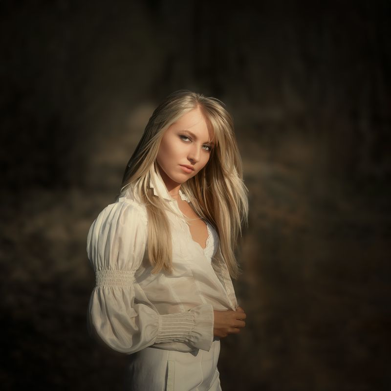 Портрет в весеннем лесуphoto preview