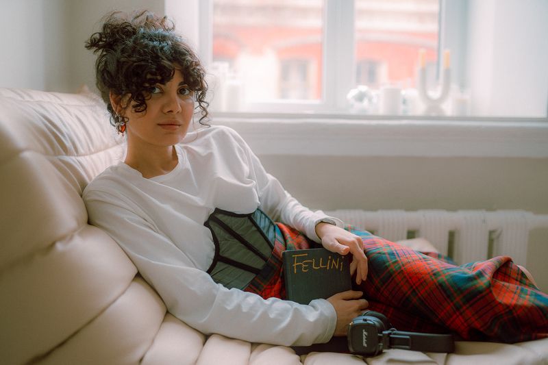 female portrait, fashion, retro Lucy фото превью